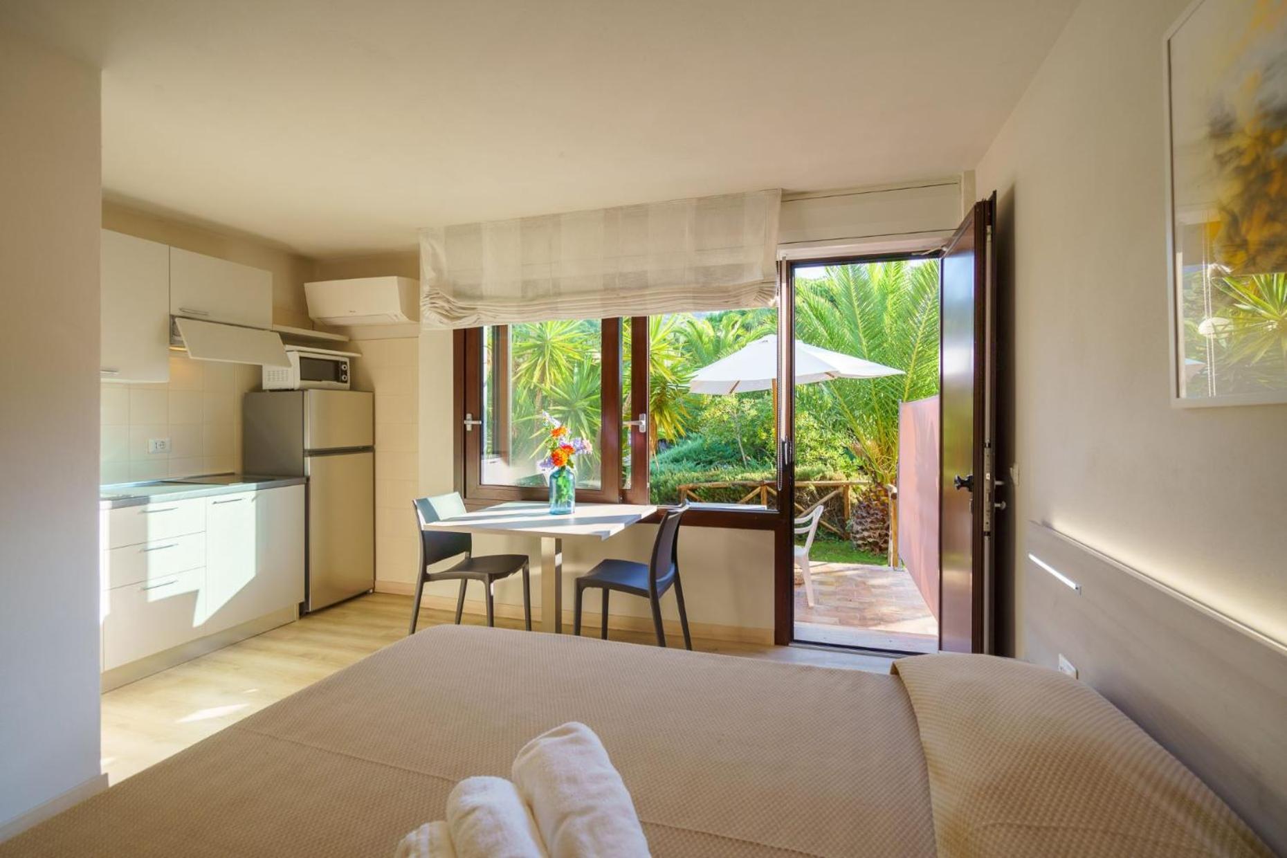 Residence Solemaremma Кастильоне-делла-Пеская Экстерьер фото